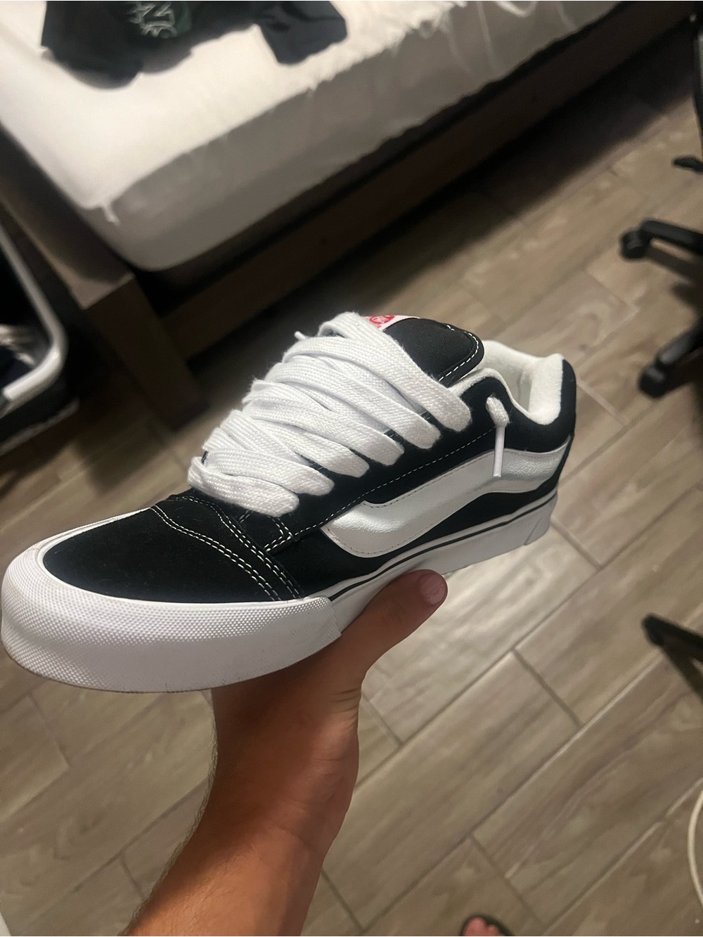 Vans Old Skool Black & White - Picture 2 of 3